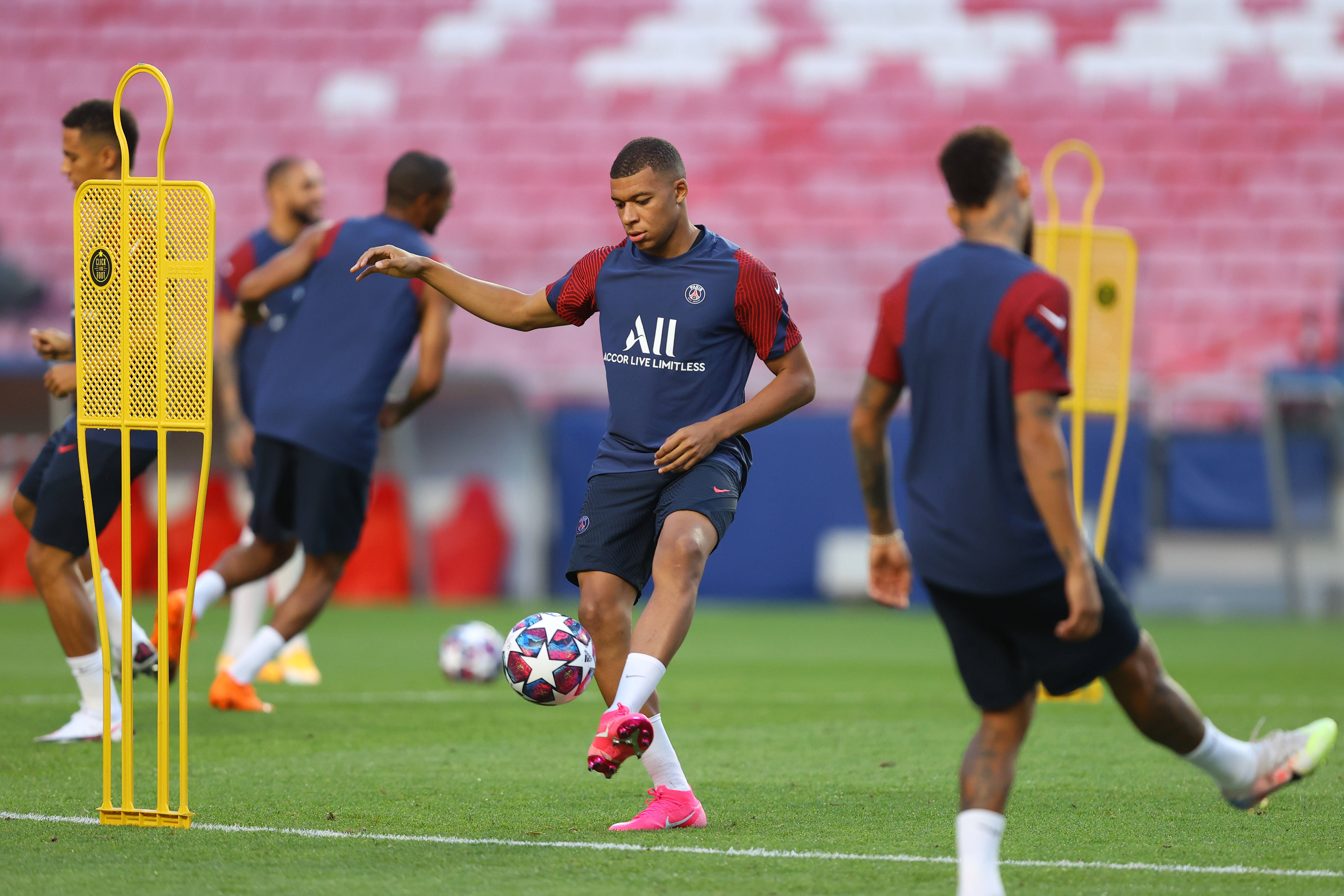 开多方努力 开多方努力