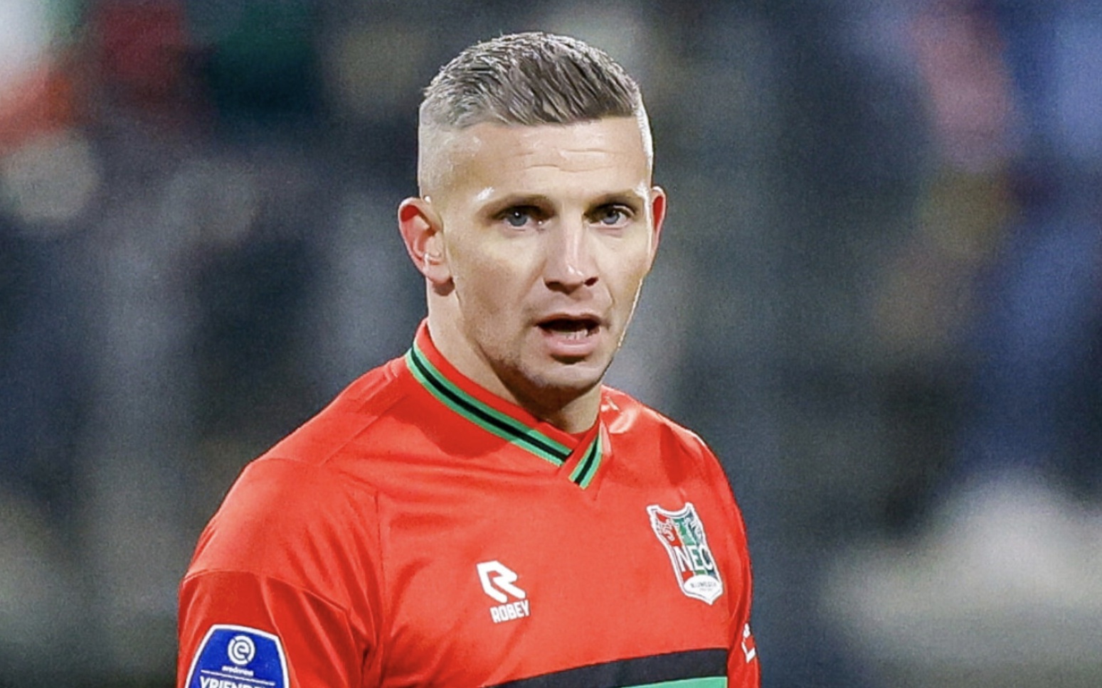 烈的氛围感 烈的氛围感