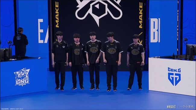 这个足球新 这个足球新