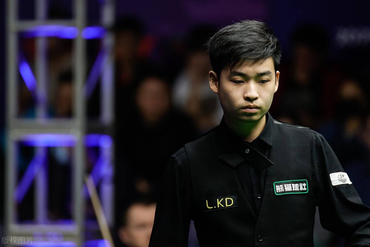 在疫情的影 在疫情的影