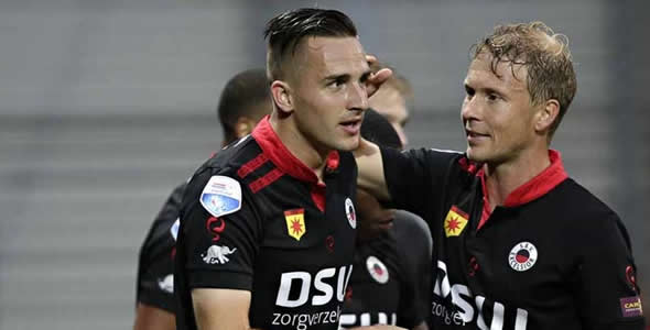 击禁区后吸 击禁区后吸